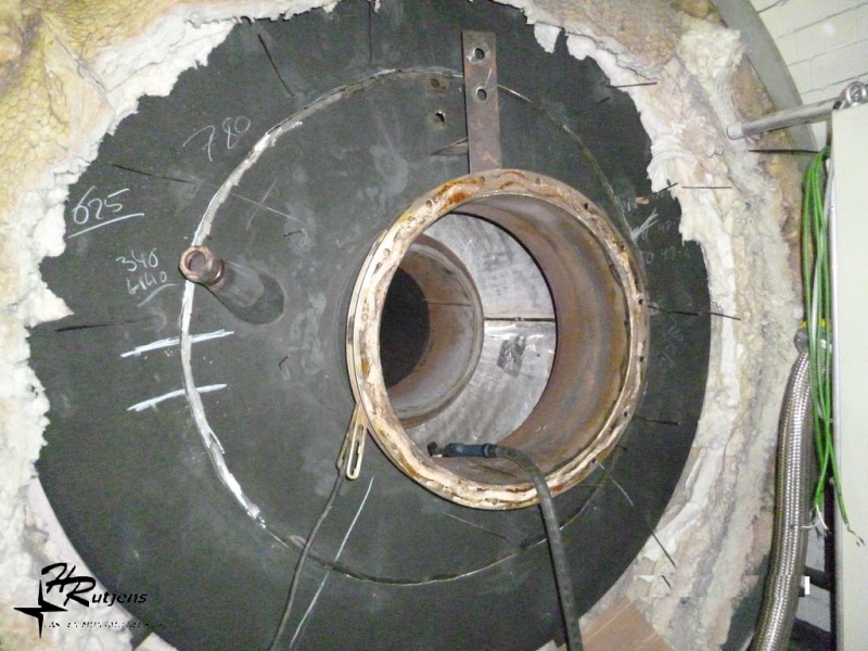 Foto: Reparatie Naverbrander