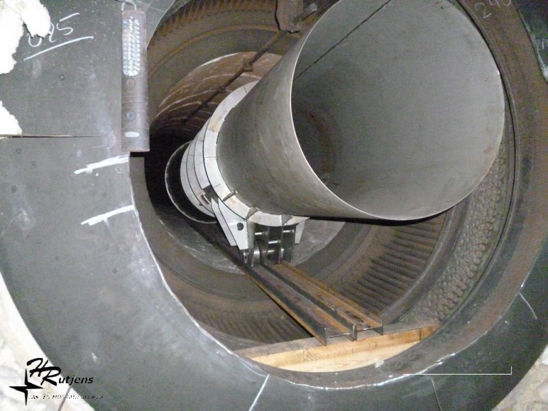 Foto: Reparatie Naverbrander